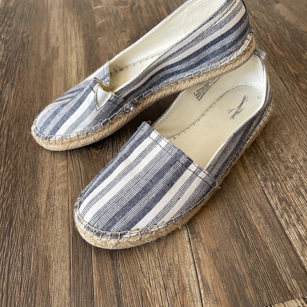 Universal Thread espadrilles - Picture 3 of 5